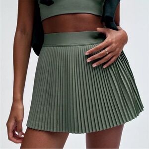 Lululemon varsity high-rise tennis skirt